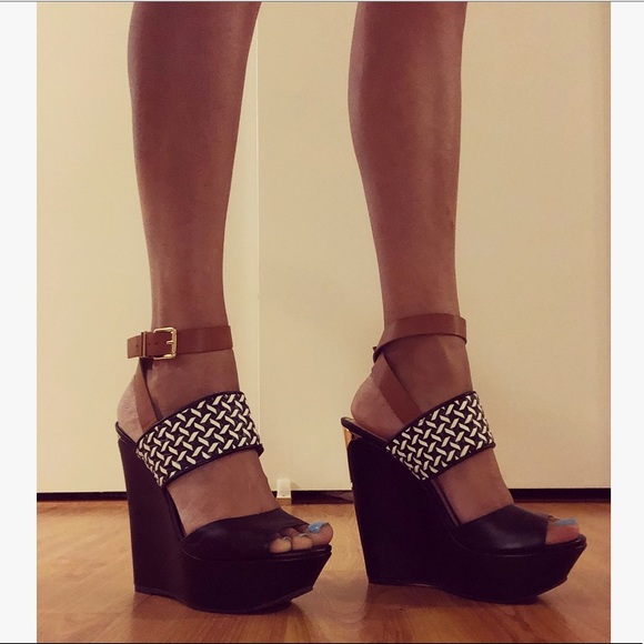 Black & white wedges - Picture 3 of 5